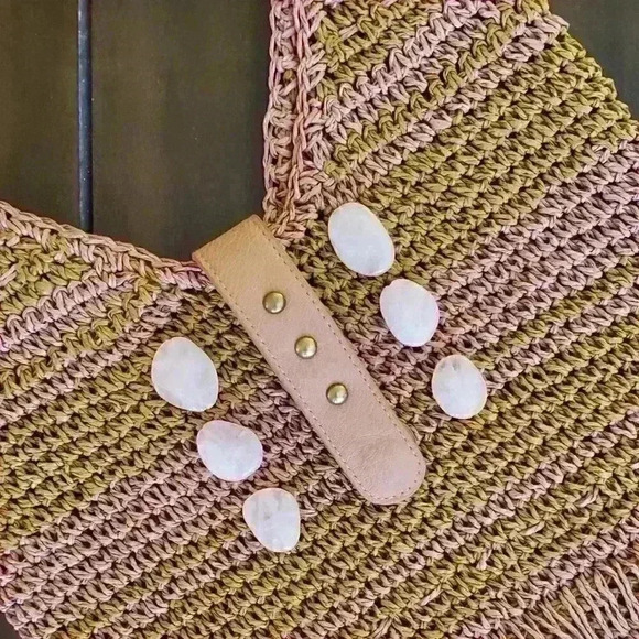 Purse with Rose Quartz Crystals - Picture 2 of 2